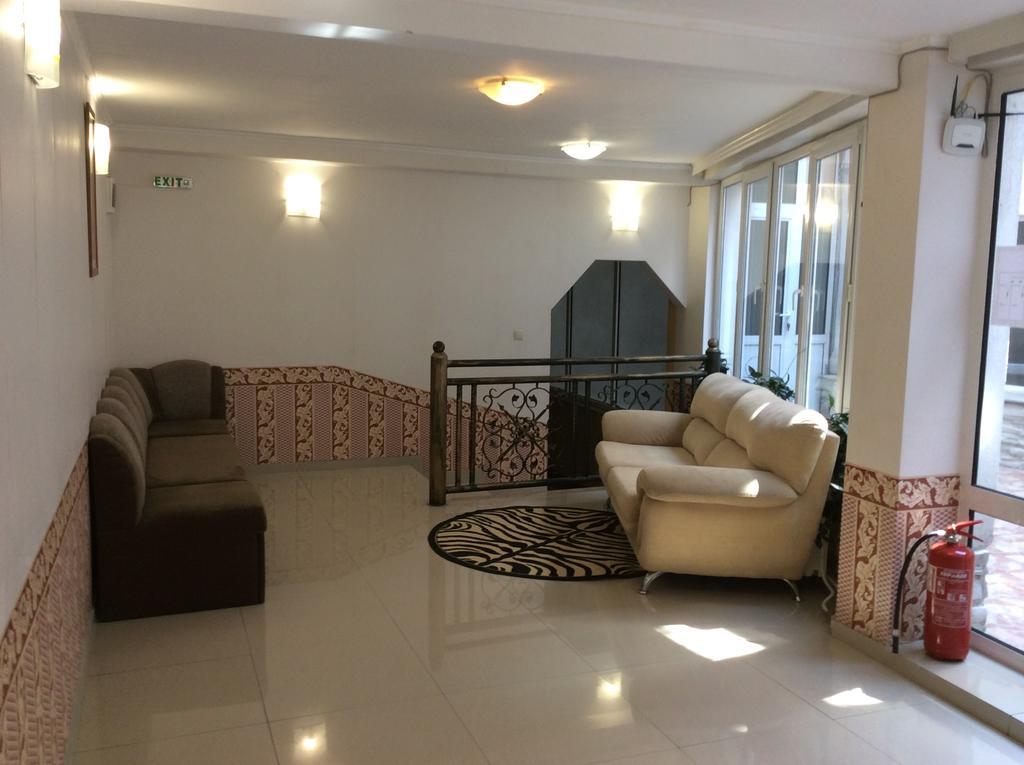 National Hotel Ruse Luaran gambar